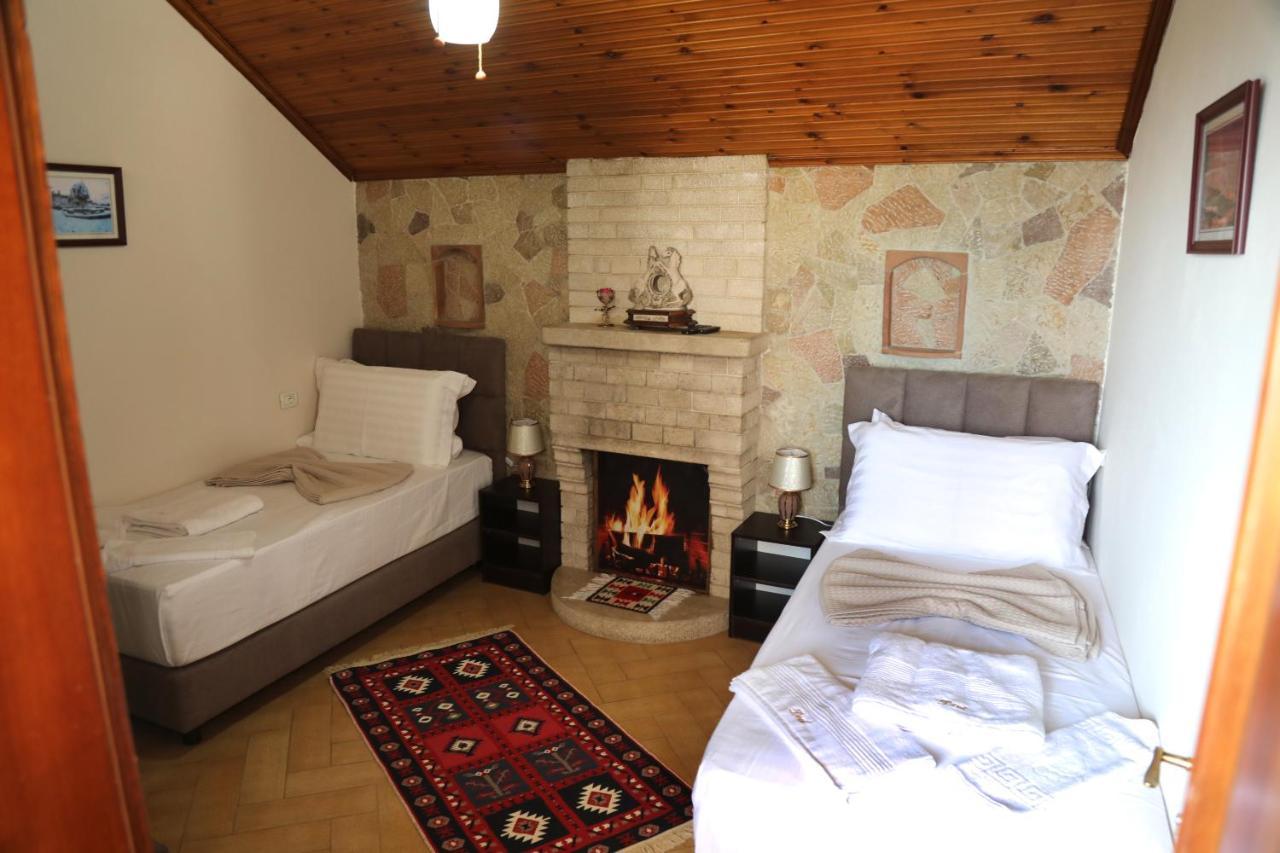 Hotel Deal -Castle View Rooms Kruja Kültér fotó