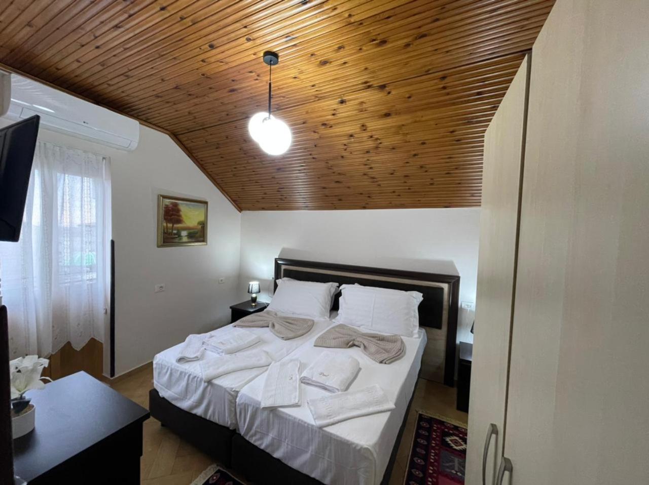 Hotel Deal -Castle View Rooms Kruja Kültér fotó