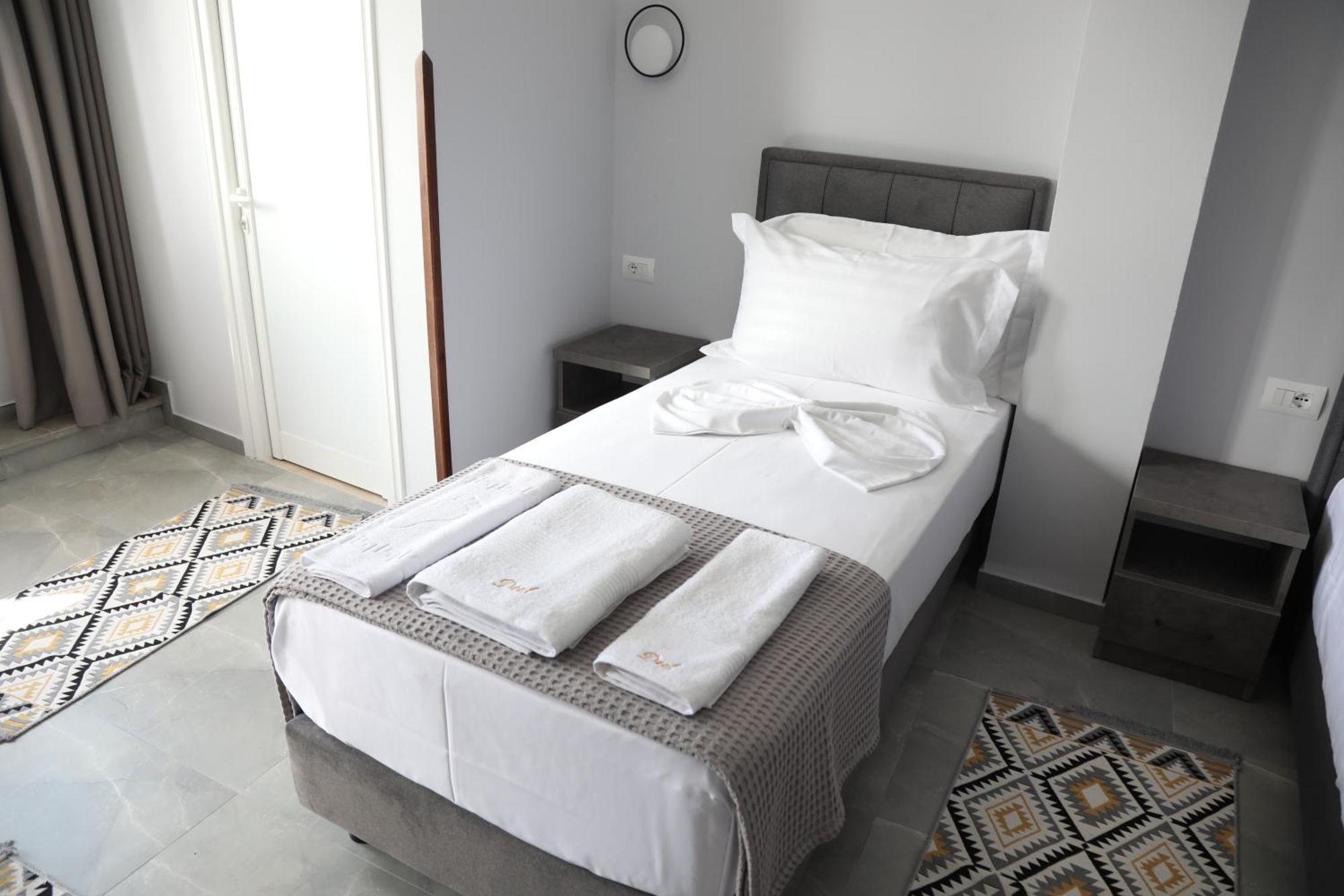 --Hotel Deal-- Rooms With Castle View Kruja Kültér fotó